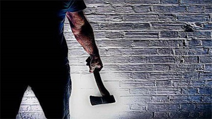 *प्रेम विवाह से नाराज चाचा ने ससुर पर टंगिया से किया वार*