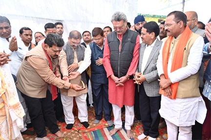 *उप मुख्यमंत्री विजय शर्मा ने पंचमुखी बूढ़ा महादेव मंदिर में कांवड़िया विश्राम गृह निर्माण का किया भूमिपूजन, 1.54 करोड़ की लागत से होगा तैयार*