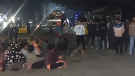 *सीतापुर में गुंडागर्दी के खिलाफ रात भर संग्राम*