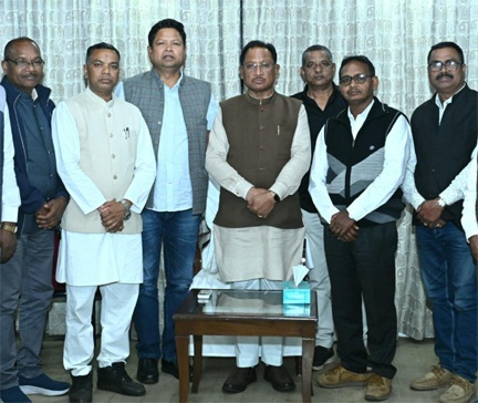 *मुख्यमंत्री विष्णुदेव साय से हल्बा-हल्बी समाज के प्रतिनिधिमण्डल ने की सौजन्य मुलाकात*