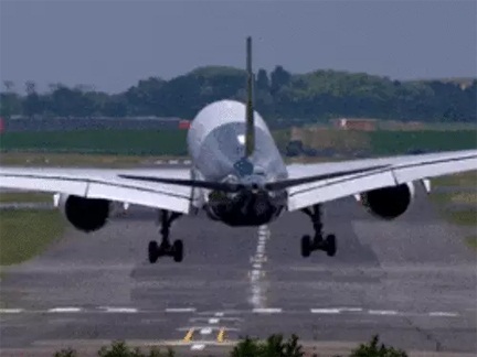 *ईरान में हो रहे आंदोलन से रायपुर के यात्री परेशान…*