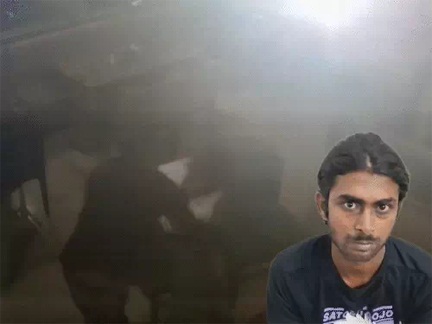 *देर-रात मोबाइल बिजी मिलने पर गर्लफ्रेंड का मर्डर*