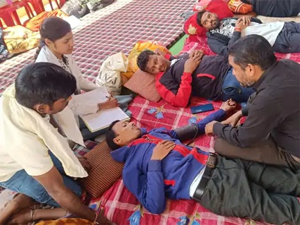 *दीपक बैज डीएड अभ्यर्थियों के आंदोलन को समर्थन देने पहुंचे*