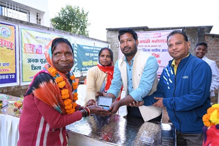 *समाज कल्याण की मजबूत ढाल: जशपुर में 82 हजार से अधिक हितग्राहियों तक पहुंच रही योजनाएं*